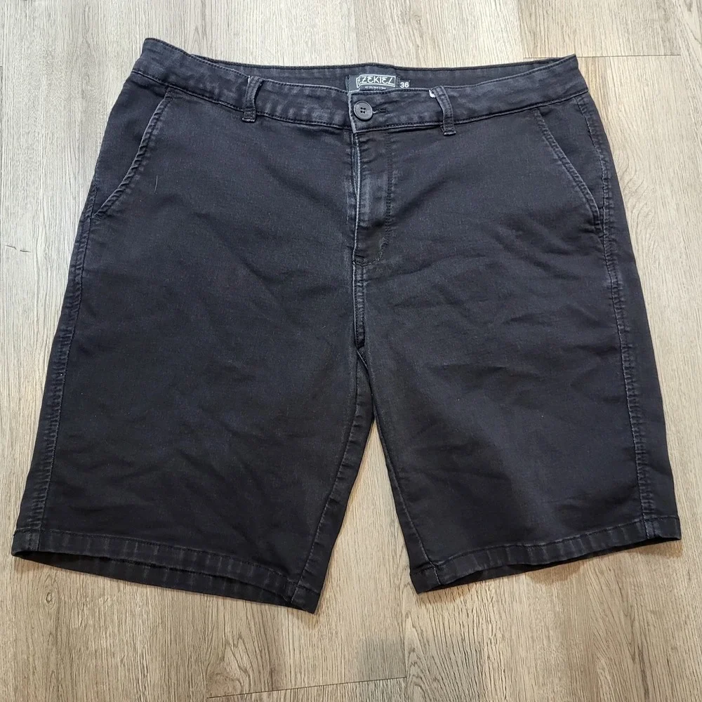Ezekiel Men's Black Shorts Elastic Size 36 Waist 9